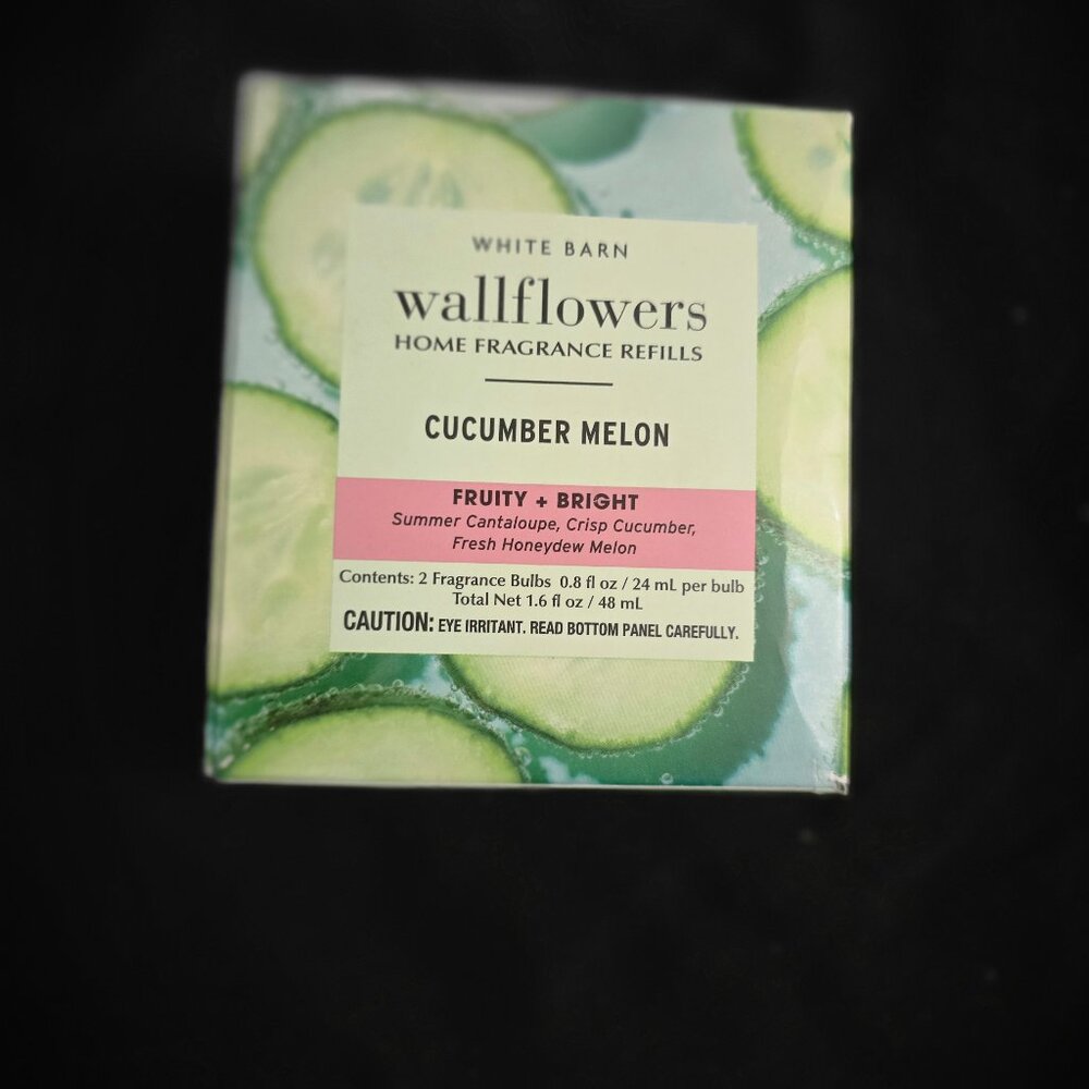 Bath and Body Works / White Barn Cucumber Melon Wallflowers Refill